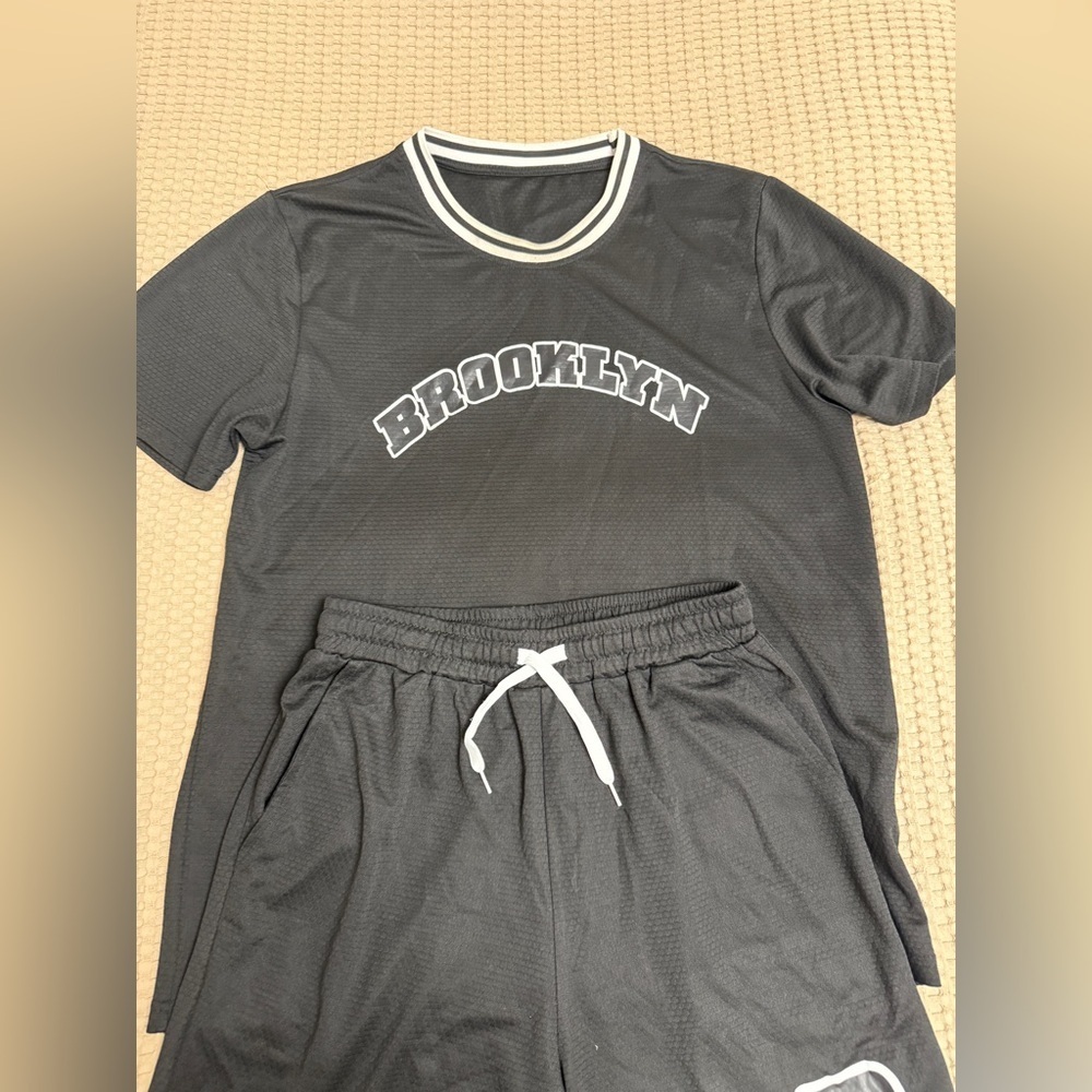 SHEIN Black Men's Athletic Shorts set - Picture 2 of 3